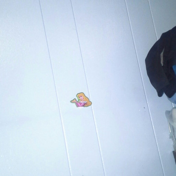 Profile Picture of Geiri Mendez (@geirim12) on Poshmark