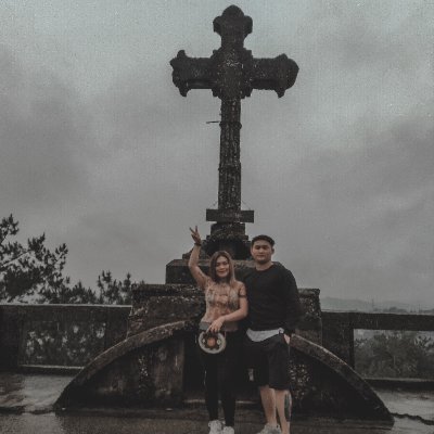 Profile Picture of 𝓵𝓸𝓻𝓮𝓷 𝓻𝓮𝔂𝓮𝓼  🖤 (@_loweeena) on Twitter