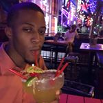 Profile Picture of Zach Freeman (@nolovenowars) on Instagram