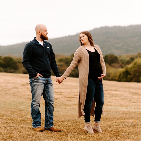 Profile Picture of Hunter Penfield (@flippingfind) on Poshmark