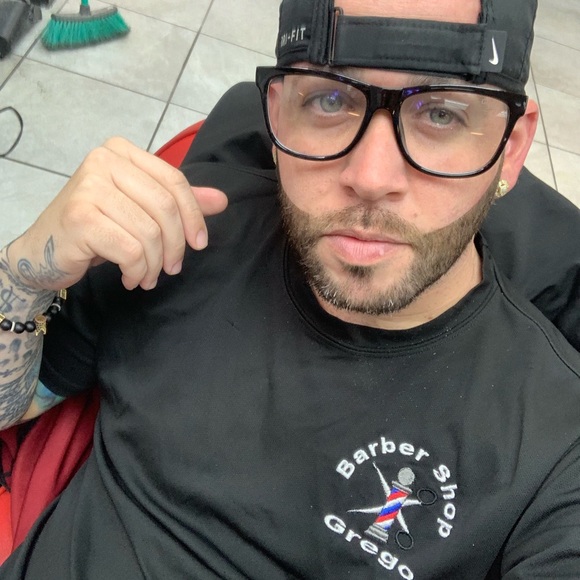 Profile Picture of Grego Barber (@gregobarber4) on Poshmark