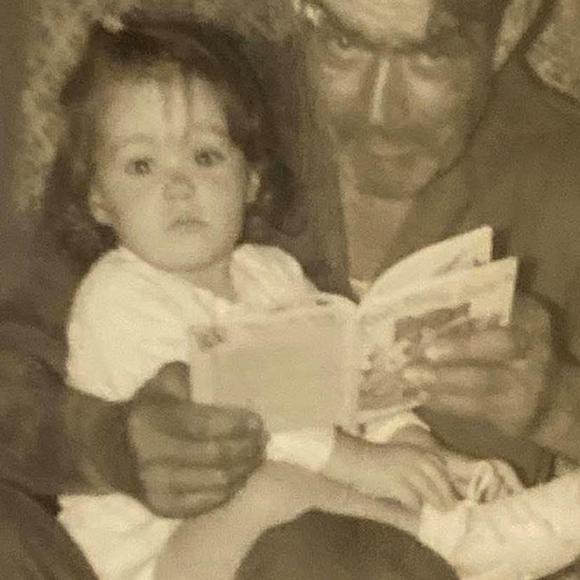 Profile Picture of Candace Rodrigues (@candacerodrigue) on Poshmark