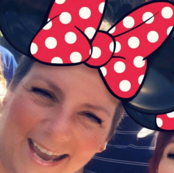 Profile Picture of Diane Ayers (@geadma) on Poshmark