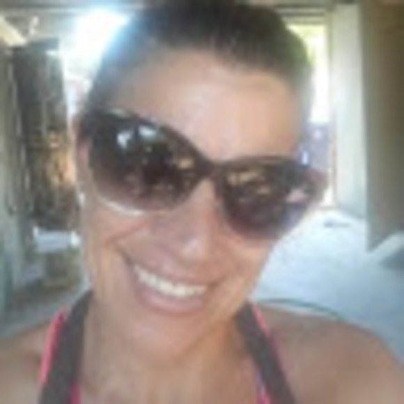 Profile Picture of Keisha Benoit (@xtckitty0515) on Poshmark