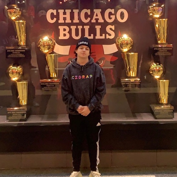 Profile Picture of James Patsey (@jjpatsey) on Poshmark