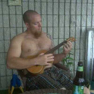 Profile Picture of Chris Berg (@PapaFuss) on Twitter