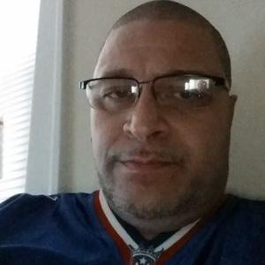 Profile Picture of Danny Santos (@dannysantos621) on Twitter