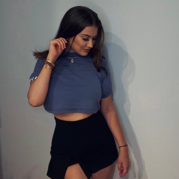 Profile Picture of Emilie Latosky (@emilie_latosky) on Poshmark