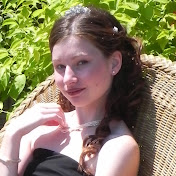 Profile Picture of Tess Kelly (@tesskelly133) on Youtube