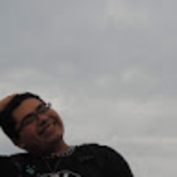 Profile Picture of Matthew Zapata (@matthewzapat772) on Poshmark