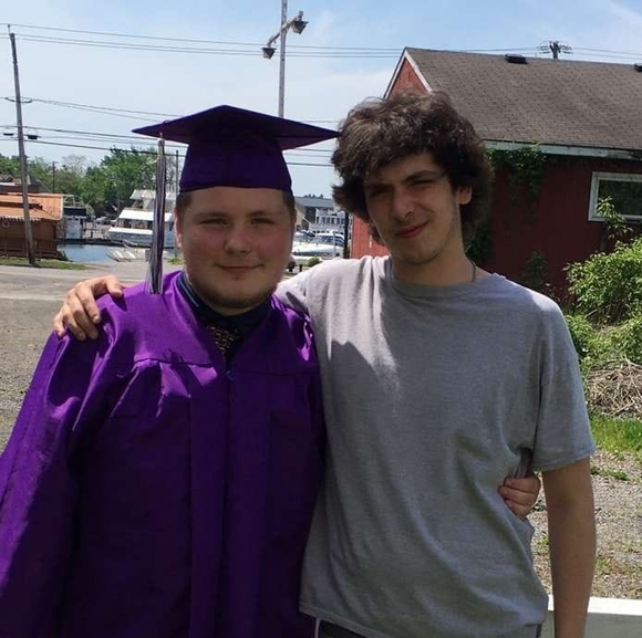 Profile Picture of Andrew Hansen (@andrewhansen477) on Poshmark