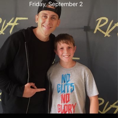 Profile Picture of Michael Searcy (@Michaelsearcy5) on Twitter