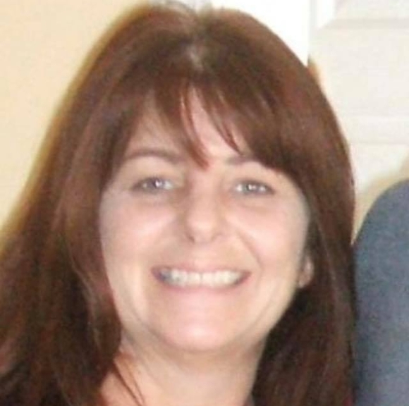 Profile Picture of Tracey Earls (@tsilven) on Poshmark