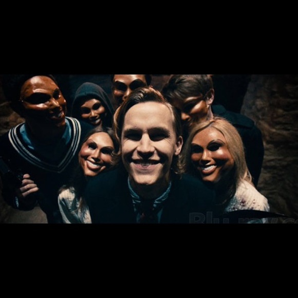 Profile Picture of Richard O (@rhodlc) on Poshmark