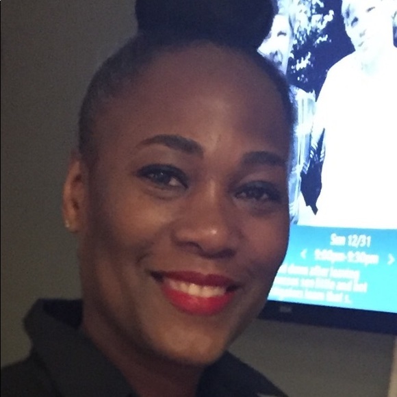 Profile Picture of Cassandra Ware (@hattiegee) on Poshmark