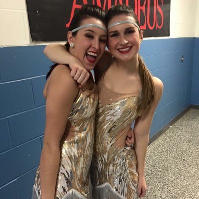 Profile Picture of Lauren McDermott (@LaurenMcD63) on Twitter