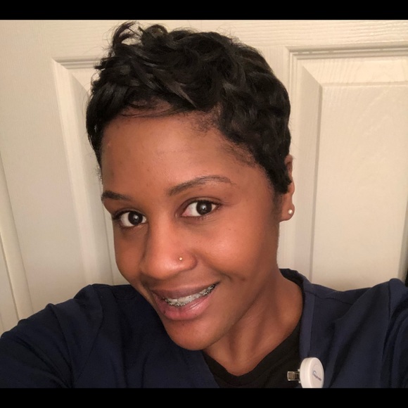 Profile Picture of Atiya Paul (@jpsidej) on Poshmark