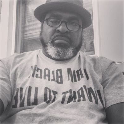Profile Picture of Robert Holliday (@rrholliday) on Twitter