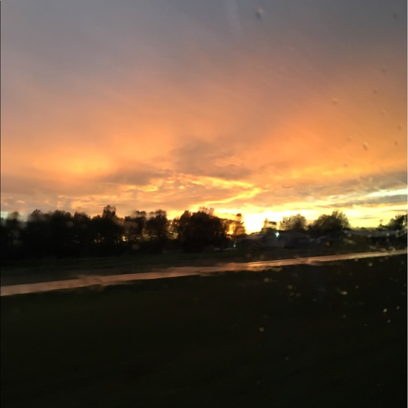 Profile Picture of Josie Eaken (@josieleaken) on Poshmark