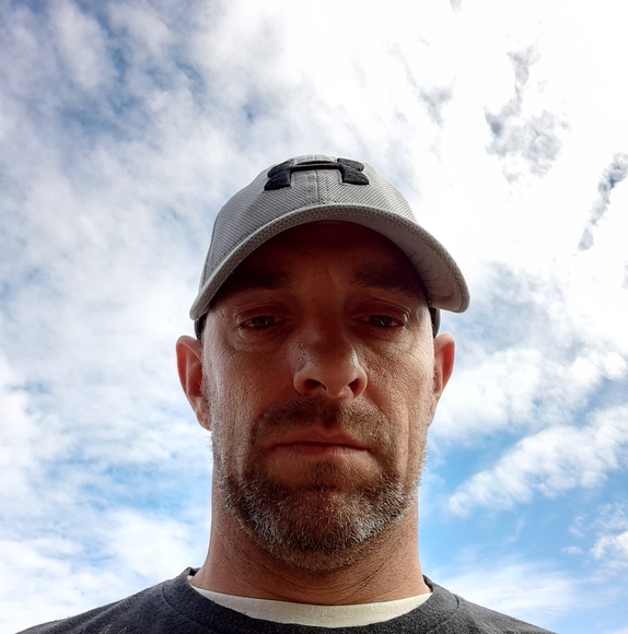 Profile Picture of Brinson Cross (@brinsoncross) on Poshmark