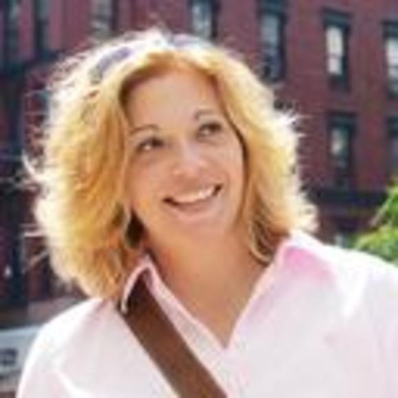 Profile Picture of Annette Wagner (@annette9wagner) on Poshmark