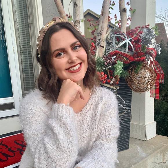 Profile Picture of Haley Priest (@hhpriest) on Poshmark