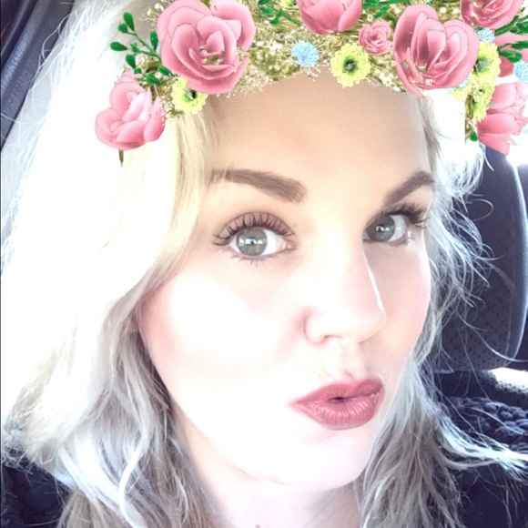 Profile Picture of Jamie Pettice (@jmankow2355) on Poshmark