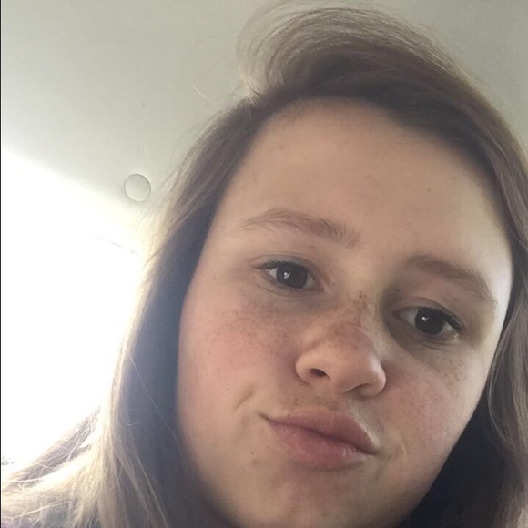 Profile Picture of Gracie Dobmeier (@gdobmeier) on Poshmark
