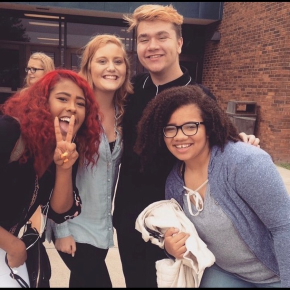 Profile Picture of Keona Hayes (@keonahayes) on Poshmark