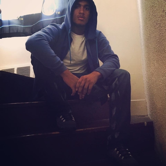 Profile Picture of Bobby Barker (@quincytaylor69) on Poshmark