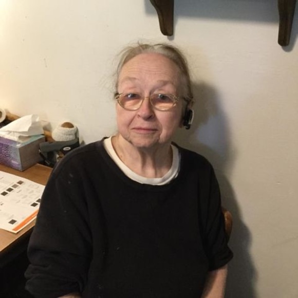 Profile Picture of Lois Beck (@loisbeck72) on Poshmark