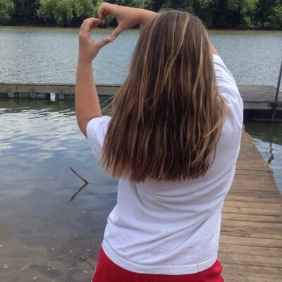 Profile Picture of Amber Kate McCray (@softballamber4) on Twitter