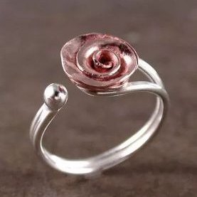 Profile Picture of Gisel Flores (@Giselflores2030) on Twitter