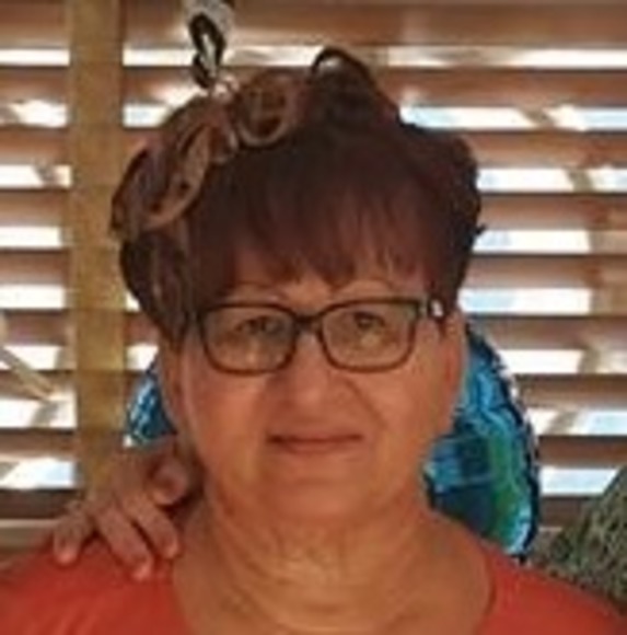 Profile Picture of Maria Arbona (@maria5493) on Poshmark