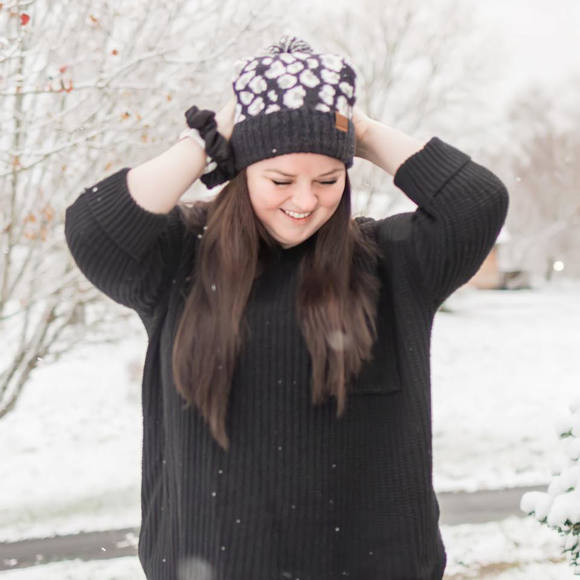 Profile Picture of Ashlyn Socinski (@ashlynanatomy) on Poshmark