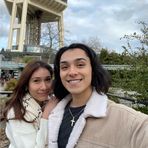 Carlos Avalos - Poshmark Profile Picture of Carlos Avalos (@carava4530) on Poshmark