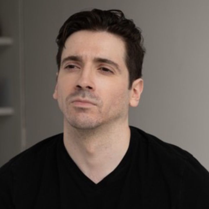 Profile Picture of Robert Michael (@itsrobertmichael) on Tiktok