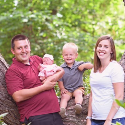 Profile Picture of Lisa Hickerson (@LisaWeirauch) on Twitter