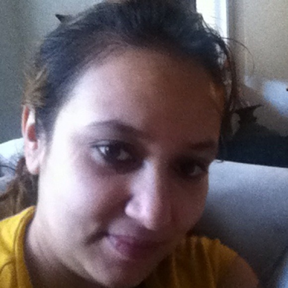Profile Picture of Ashna Dahal gyawali (@ashnad) on Poshmark
