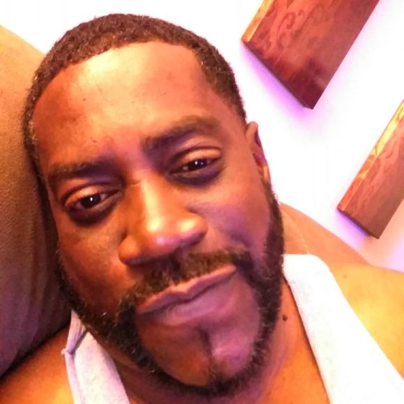 Profile Picture of Robert Jackson (@robertjackso813) on Poshmark