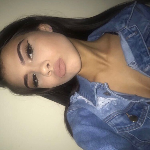 Profile Picture of Marissa Perez (@mrpxx) on Poshmark