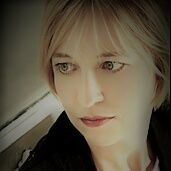 Profile Picture of Dr Suzanne Fagence Cooper (@suzannefagence) on Twitter