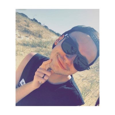 Profile Picture of Nicholas Larkin (@NicholasLarki17) on Twitter