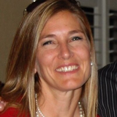 Profile Picture of Kim Grizzle (@kimshellygriz) on Twitter