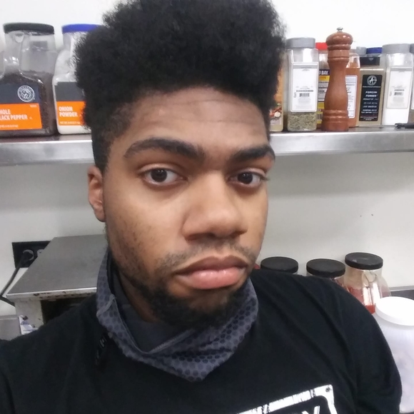 Profile Picture of Shawn Binion (@sbinion93) on Poshmark