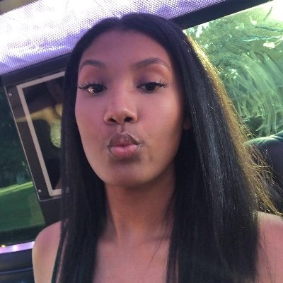 Profile Picture of Leah 🌹 (@LeahStamps2) on Twitter