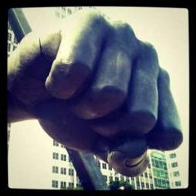 Profile Picture of Mike Bloom (@mbloom19) on Twitter