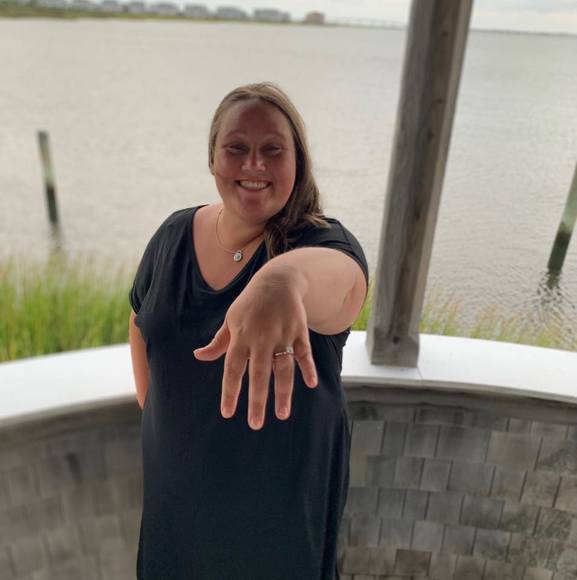 Profile Picture of Kelly Suckiel (@ksuckiel) on Poshmark