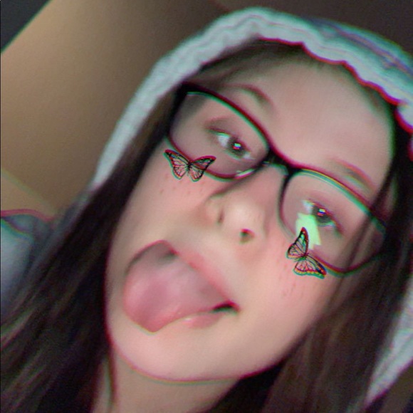 Profile Picture of Briana Zatek (@blacksmoke04) on Poshmark