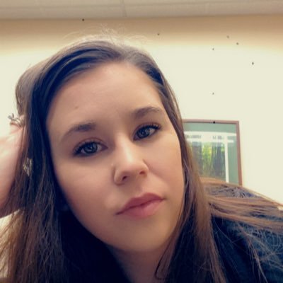 Profile Picture of Nicki Horn (@nicki_mitchell) on Twitter